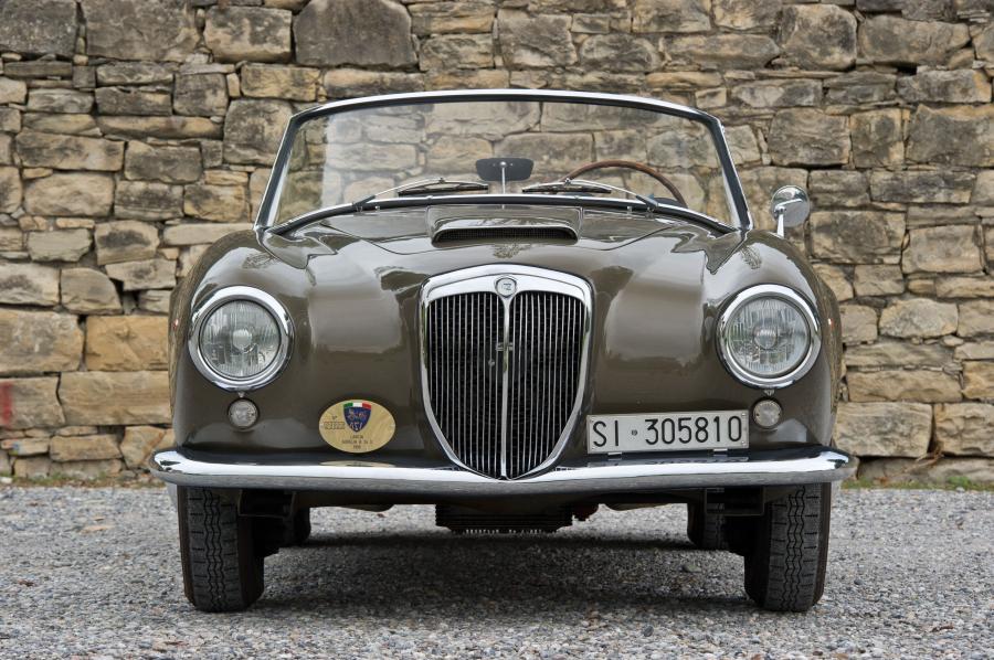  Lancia Aurelia B24S Convertible by Pinin Farina 1956 года  (фото 9 из 22)
